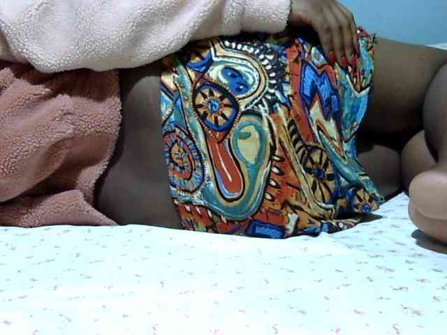 Prettydomina webcam