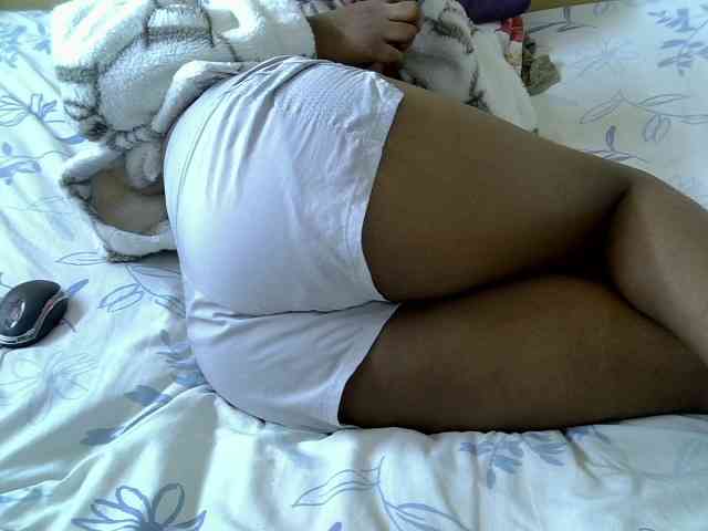Prettydomina webcam