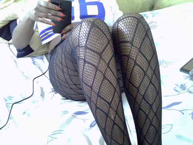 Prettydomina webcam