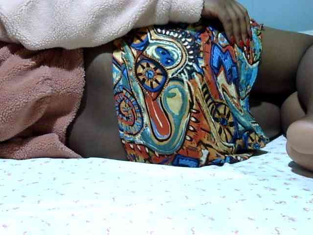 Prettydomina webcam