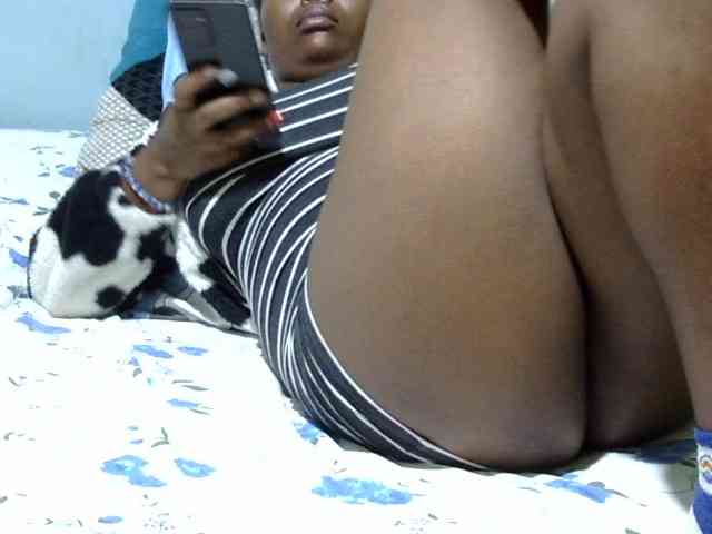 Prettydomina webcam