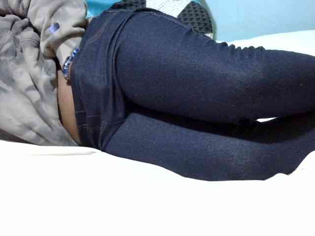 Prettydomina webcam