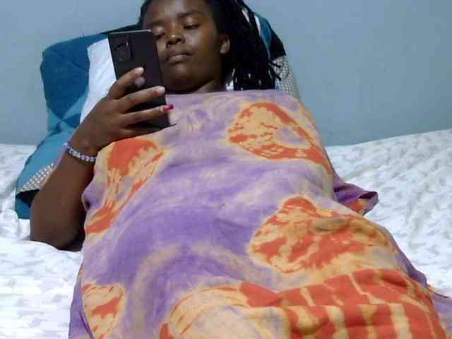Prettydomina webcam