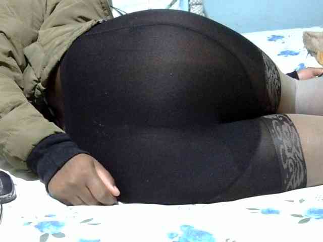 Prettydomina webcam