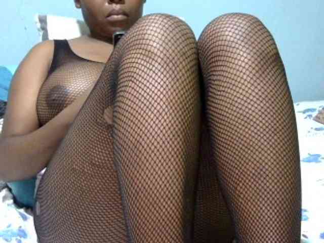 Prettydomina webcam