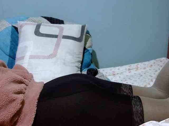 Prettydomina webcam