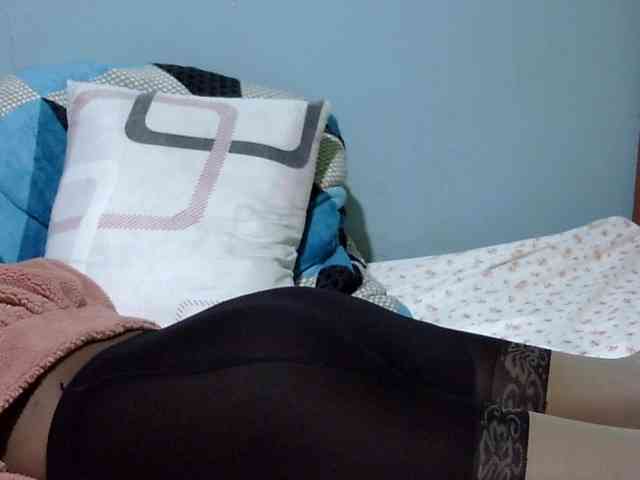 Prettydomina webcam