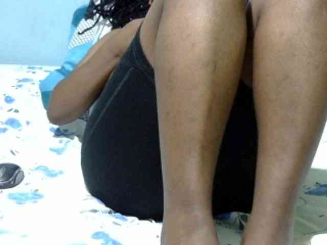 Prettydomina webcam