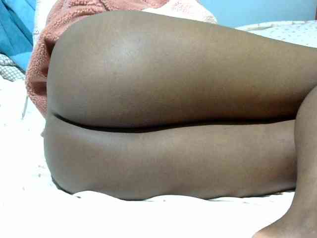Prettydomina webcam