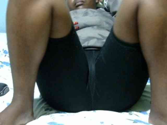 Prettydomina webcam