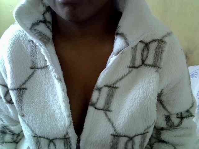 Prettydomina webcam