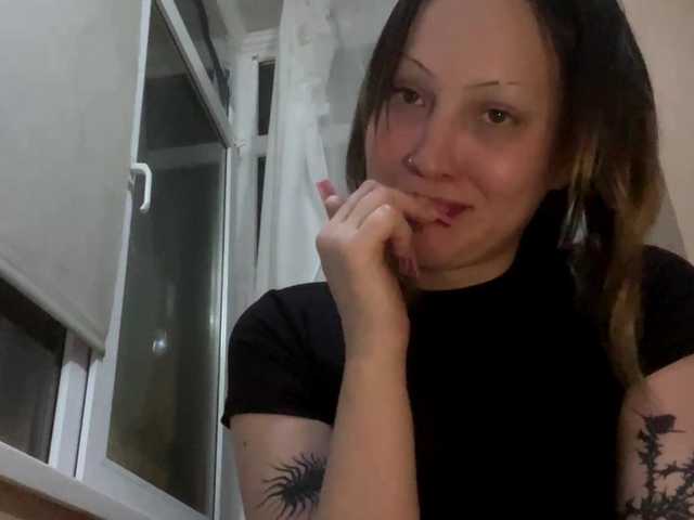 milania4go live cam on BongaCams