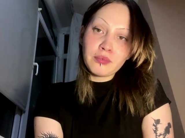 milania4go live cam on BongaCams