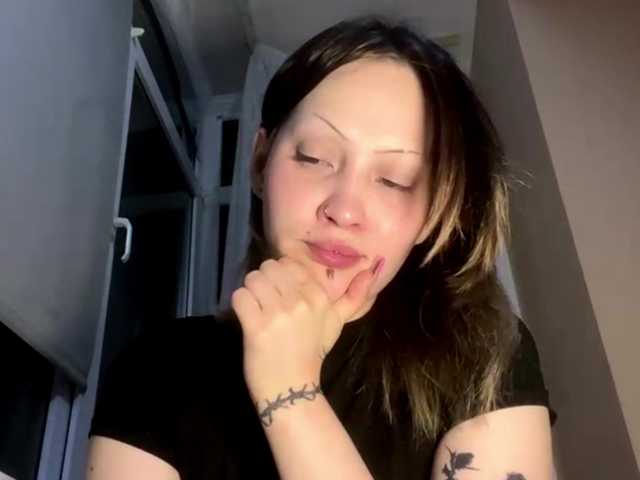 milania4go live cam on BongaCams