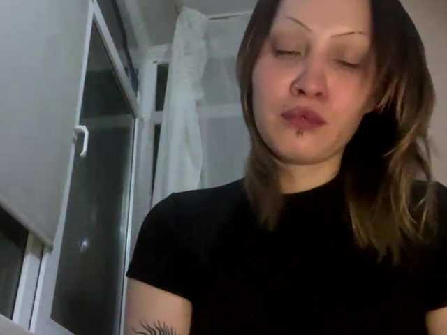 milania4go live cam on BongaCams