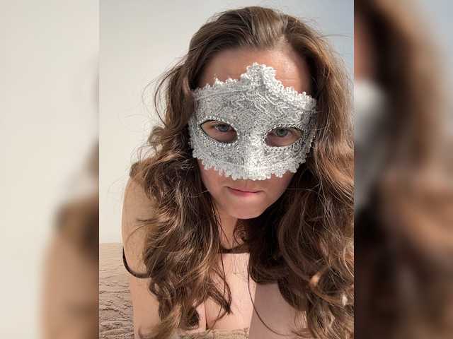 Jujunia live cam on BongaCams
