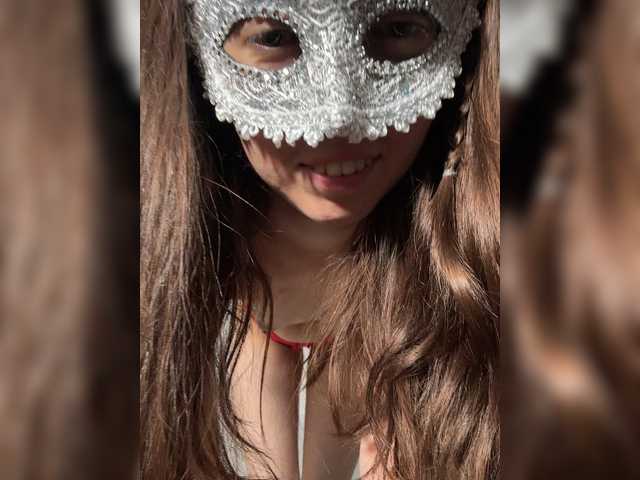 Jujunia live webcam show