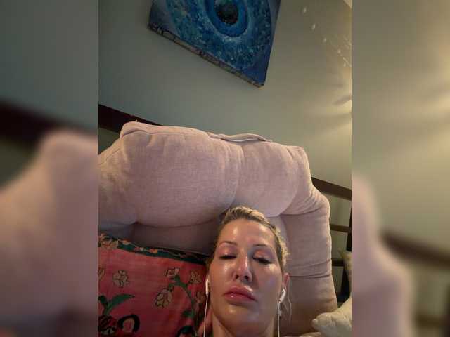 Lizxxx22 live cam