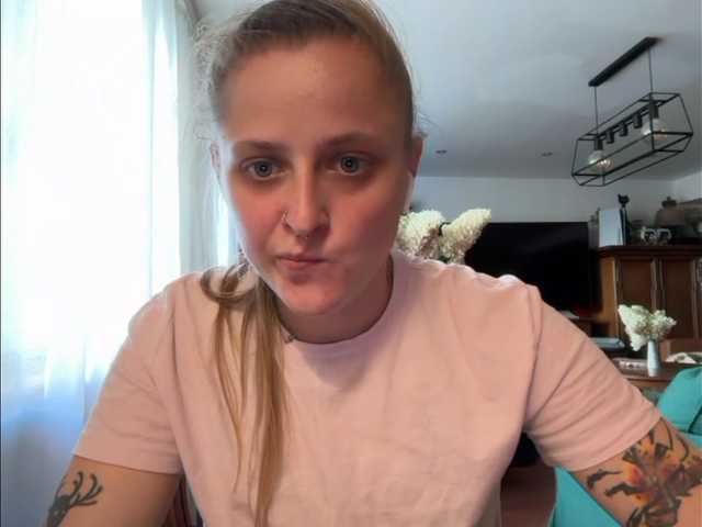 LeaSweet live cam on BongaCams