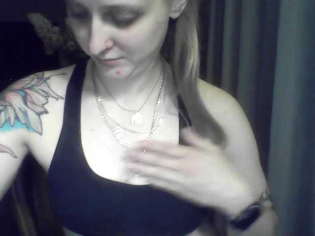 LeaSweet live cam on BongaCams
