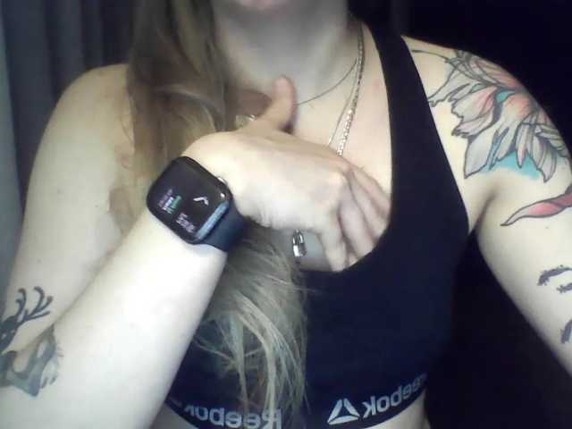 LeaSweet live cam on BongaCams