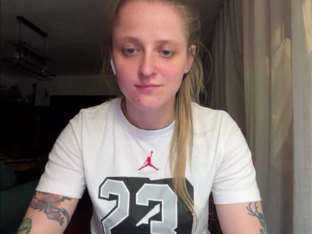LeaSweet live cam on BongaCams