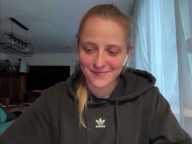 LeaSweet live cam on BongaCams