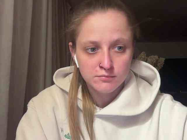 LeaSweet webcam
