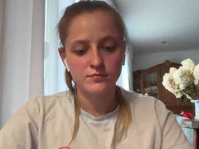 LeaSweet webcam