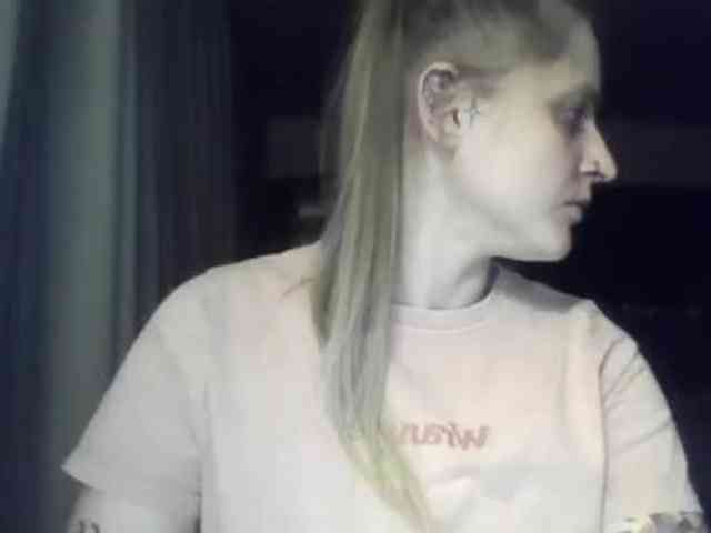 LeaSweet webcam