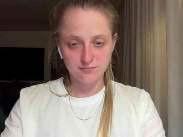 LeaSweet webcam