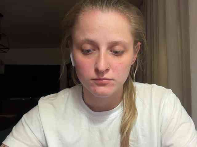 LeaSweet webcam