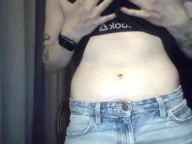 LeaSweet webcam
