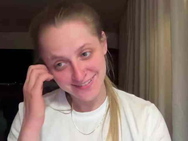 LeaSweet webcam