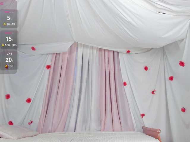 Crazykitta live cam on BongaCams