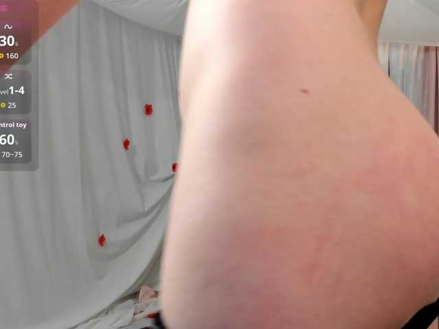 Crazykitta live cam on BongaCams