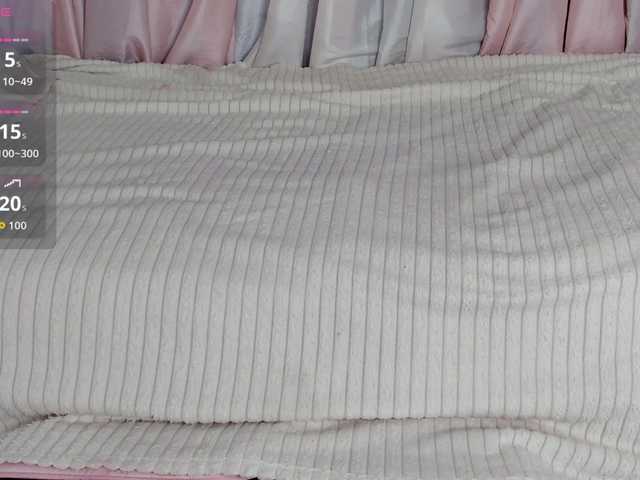 Crazykitta live cam on BongaCams