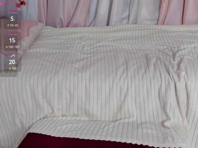 Crazykitta live cam on BongaCams
