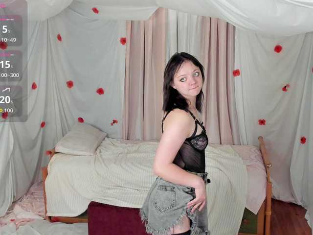 Crazykitta live cam on BongaCams