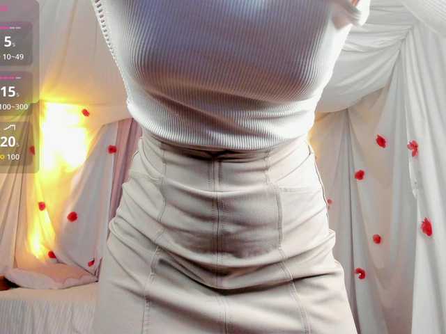 Crazykitta live cam on BongaCams