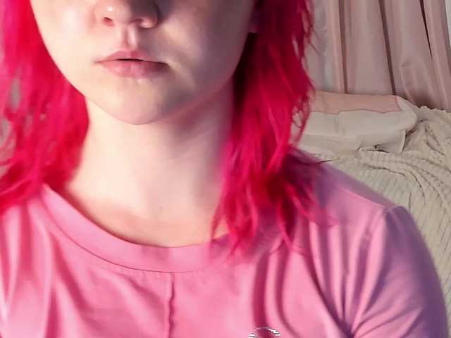 Crazykitta live cam on BongaCams
