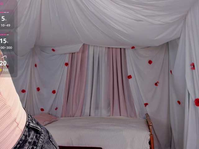 Crazykitta live cam on BongaCams