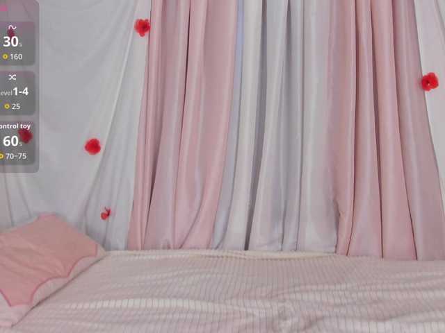 Crazykitta live cam on BongaCams