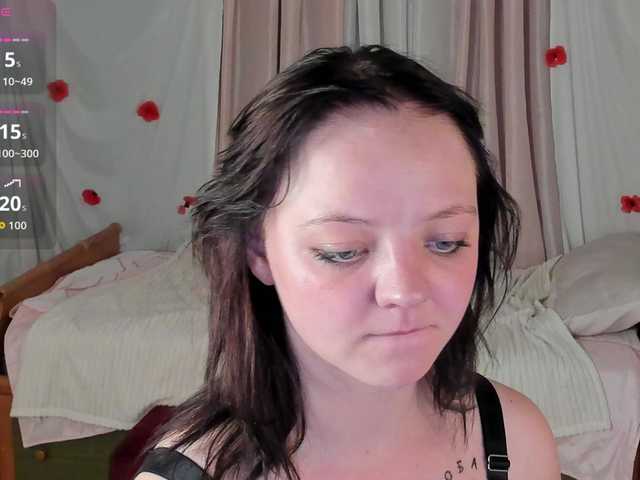 Crazykitta live cam on BongaCams