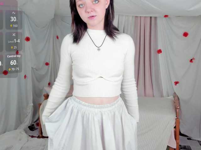 Crazykitta live cam on BongaCams