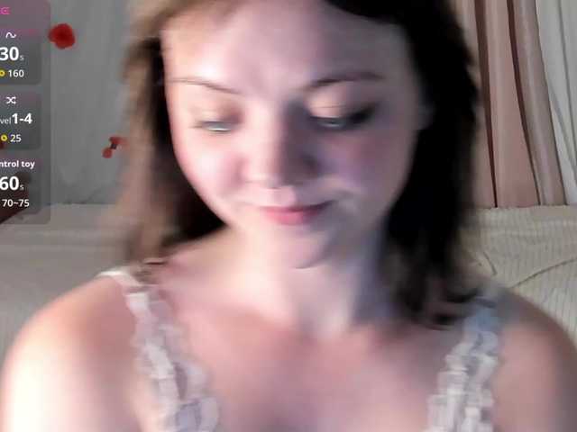 Crazykitta live cam on BongaCams