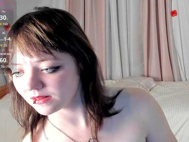 Crazykitta live cam on BongaCams