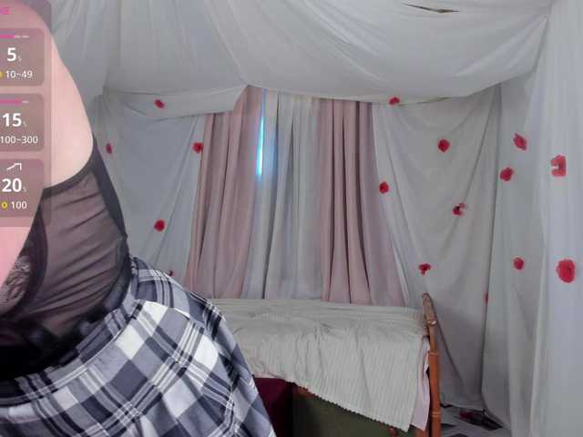Crazykitta live cam on BongaCams