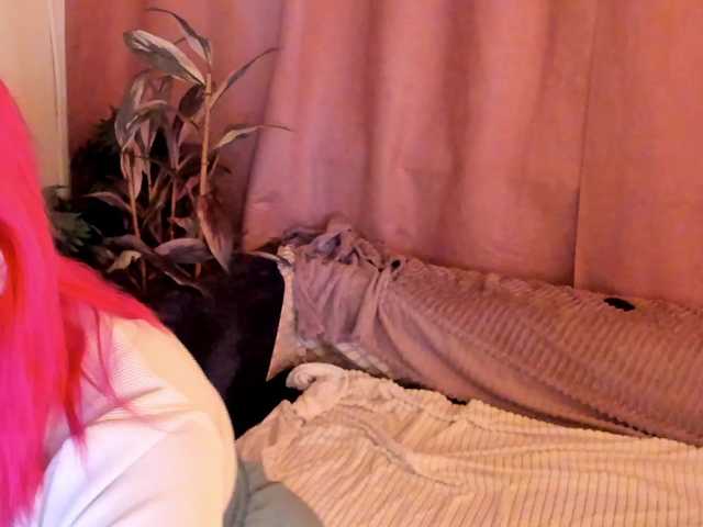 Crazykitta live cam on BongaCams