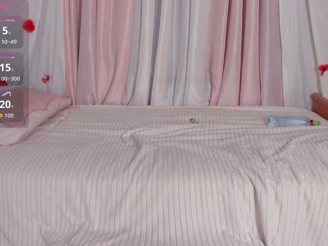 Crazykitta live cam on BongaCams